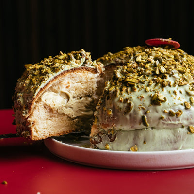 Christmas Pistachio Brioche Cake