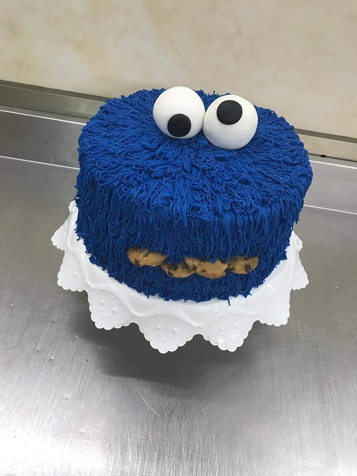 Cookie Monster Cake