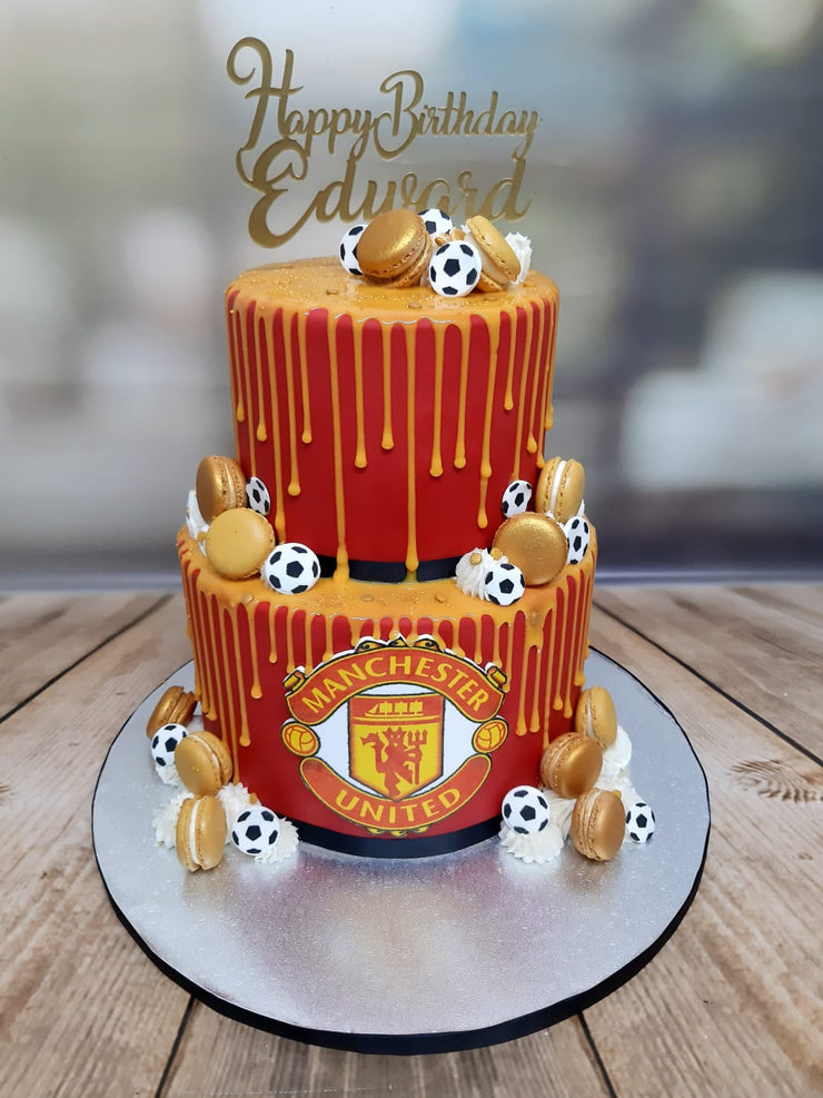 Manchester United Drip Cake