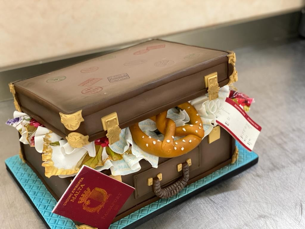 Luggage Cake